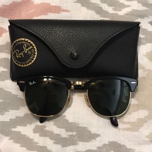 Clubmaster Foldable black and gold raybans!
